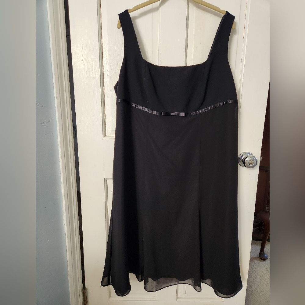 London Times Little Black Dress 16W